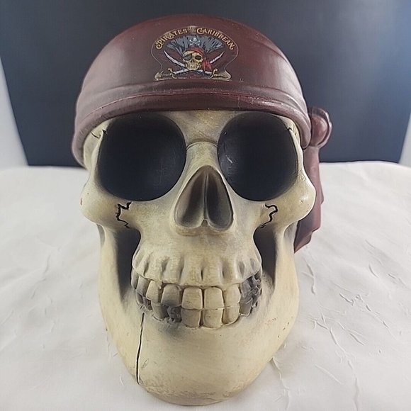 Disney Pirates of the Caribbean Skull Head Treasure Chest Halloween Decor Toy - Picture 1 of 9